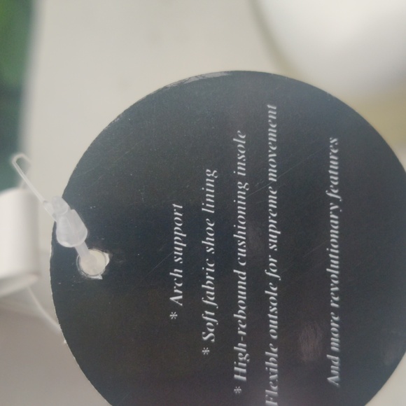 Alexis Bendel Women's Boots Sz 8.5 NWT  White Off White Clear - Picture 9 of 10